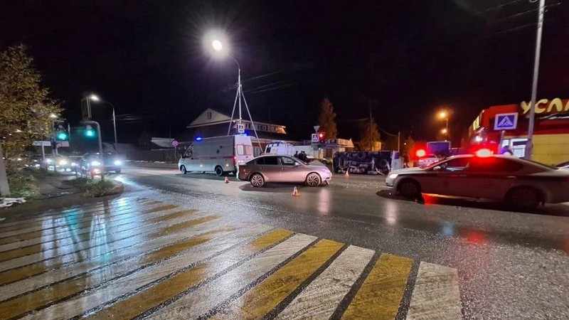 Лишенный прав водитель спровоцировал аварию с пострадавшим в Югре