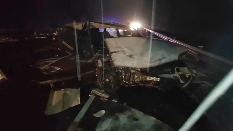 Автомобиль занесло на встречную полосу в Югре — пострадали два пассажира