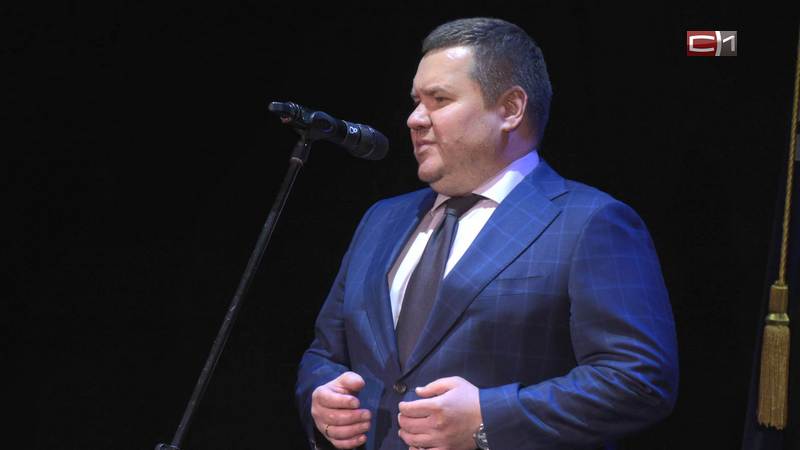 Награды и благодарственные письма вручили лучшим дорожникам Сургута