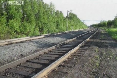 В Сургутском районе подростка переехал поезд 