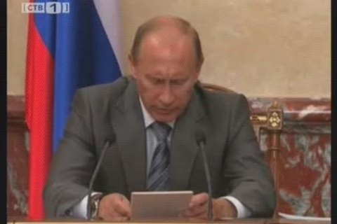 Владимир Путин пообещал новый рост пенсий 
