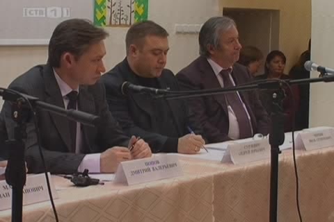 Дмитрий Попов провел встречу с сургутянами