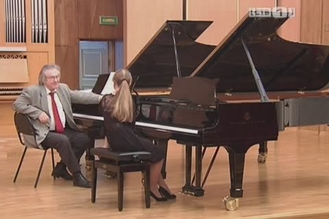 Выдающийся пианист провел мастер-класс для сургутских музыкантов