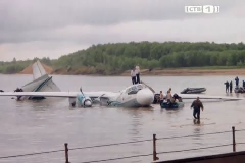 Авиарейс Томск-Сургут совершил аварийную посадку