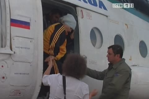 Вертолет санавиации доставил в Сургут пострадавшую при аварии Ан-24  