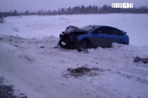 В Сургутском районе при лобовом столкновении двух авто погиб человек  