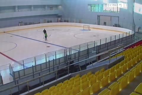 Ледовый дворец откроют на месяц раньше срока
