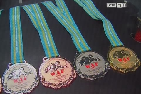 Сургутские армрестлеры завоевали 6 медалей на чемпионате мира