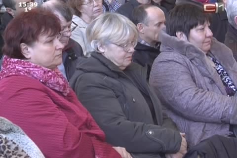 Почти 30 встреч с населением провели депутаты сургутской думы