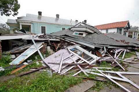  Ураган «Исаак» разрушил 13 тысяч домов в американском штате Луизиана