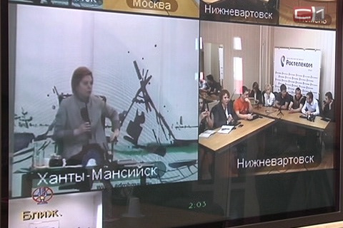 Наталья Комарова в режиме онлайн пообщалась с блогерами 