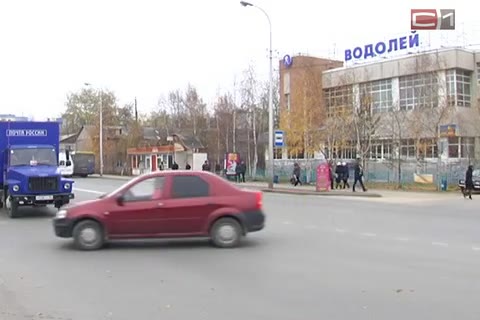 В Сургуте полуторагодовалый ребенок выпал из машины 