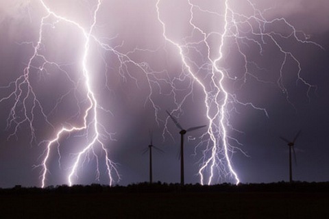 В Австралии за сутки произошло 170 тысяч ударов молний 