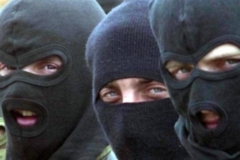 Трое в масках совершили грабеж в Нефтеюганске