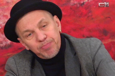 Александр Ф. Скляр предпочитает высказывать гражданскую позицию не в интервью, а в песнях