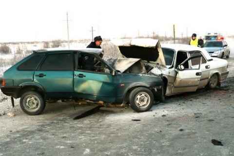 Сегодня двое водителей погибли на дорогах Сургутского и Нефтеюганского районов