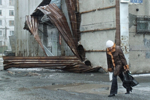 Ураган в Краснодарском крае срывает крыши
