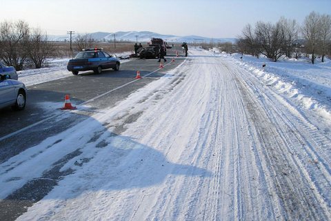 Два человека погибли в ДТП с тягачом