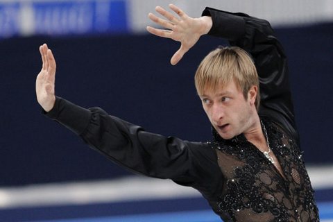 Плющенко после падения снялся с чемпионата Европы