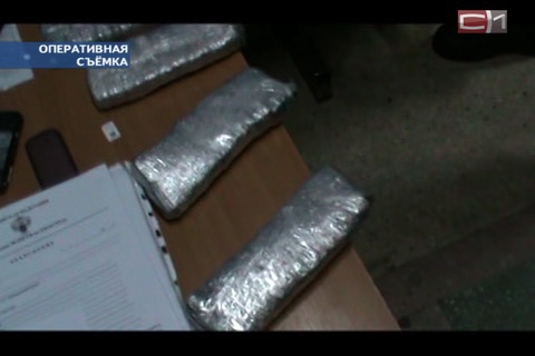 Полкило наркотиков привезены в Сургут в желудке