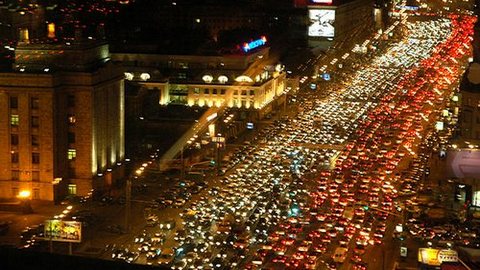 Москва стала городом с самыми длинными и сложными пробками в мире