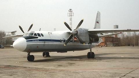 В тюменском аэропорту «Рощино» АН-24 выкатился за полосу