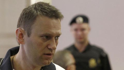 Алексею Навальному оглашают приговор. Суд уже признал его виновным