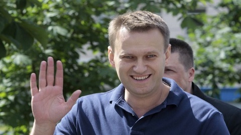 Даже в наручниках Навальный остается кандидатом в мэры Москвы