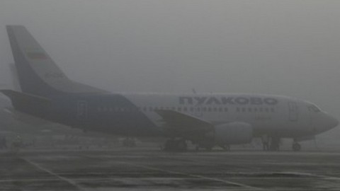 Сургутяне, летевшие в Петербург, вынужденно «сели» в Домодедово из-за тумана в Пулково