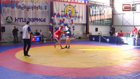 В Сургуте прошел городской чемпионат по самбо среди юниоров