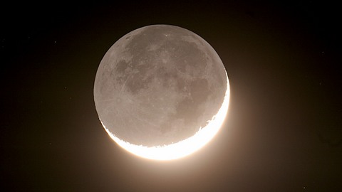 Сегодня ночью россияне увидят последнее в 2013 году лунное затмение