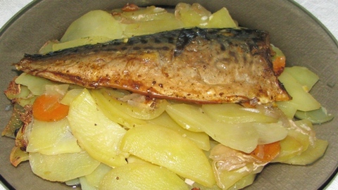 Из произведенных в округе продуктов югорчане могут себе приготовить разве что картошку с рыбой