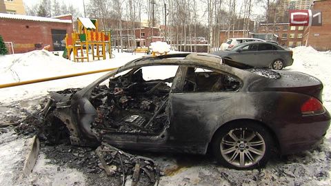 В Сургуте сгорел BMW. Пожарные не исключают версию поджога. ВИДЕО