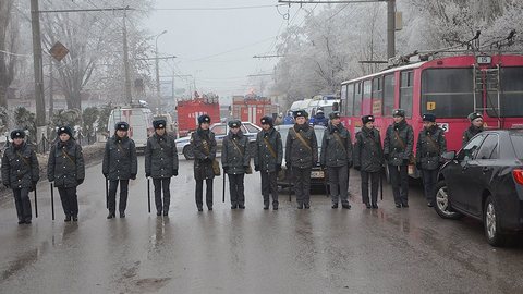 В Волгограде полиция разогнала участников «народного схода». Задержаны около 25 человек
