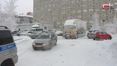 Возле поликлиник Сургута, возможно, появятся многоуровневые паркинги
