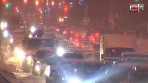 Сага о пробках: новые стандарты дорожного движения Сургут не спасут