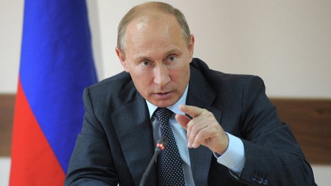 Россия не будет вводить на Украину свои войска, заявил Путин