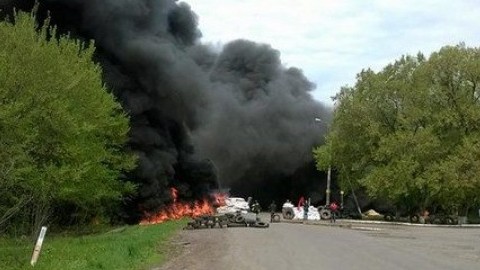 В Славянске идет спецоперация украинских силовиков, 5 человек погибли. ВИДЕО