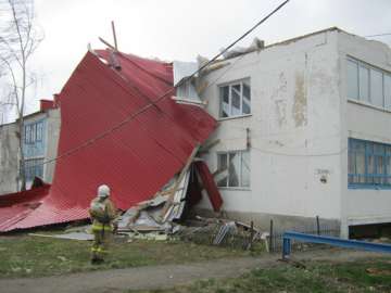 В Омской области оценивают последствия урагана. Не обошлось без трагедий