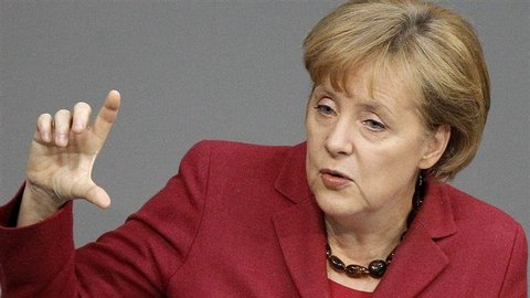 Немецкие бизнесмены просят Меркель не ужесточать санкции против России