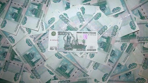 Зарплата в трех «бумажках». Купюру номиналом в 10 тысяч рублей предлагают выпустить в России