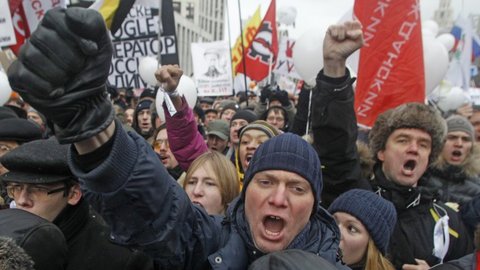 В России зреют бунты, предупредили социологи 