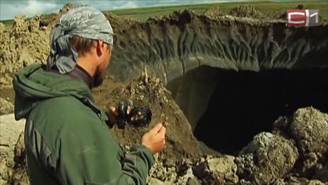 Ученые заглянули внутрь гигантской воронки на Ямале и сделали первые выводы