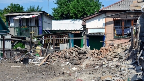 Более сорока  мирных жителей Луганска погибли во время бомбардировки города