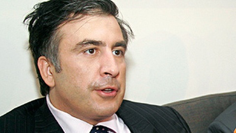 В Грузии экс-президенту Саакашвили предъявлено обвинение по делу о превышении должностных полномочий