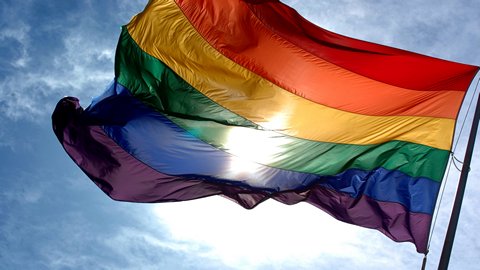 Попытка провести акцию в День ВДВ чуть не стоила питерскому гей-активисту жизни