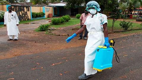 Эпидемия лихорадки Эбола: ВОЗ объявлен  режим ЧС  международного значения 