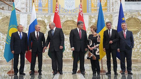 О чем говорили Путин и Порошенко в Минске