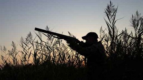 В Тюменском районе охотник расстрелял двоих мужчин и ранил третьего