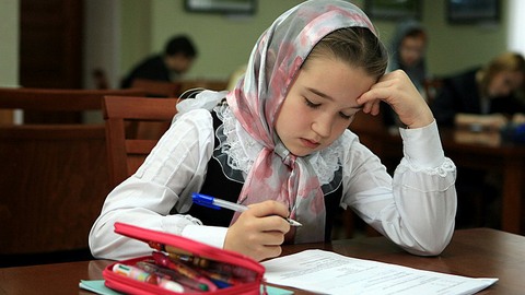 Российские священнослужители предлагают изучать основы православной культуры школьникам 2 – 10 классов
